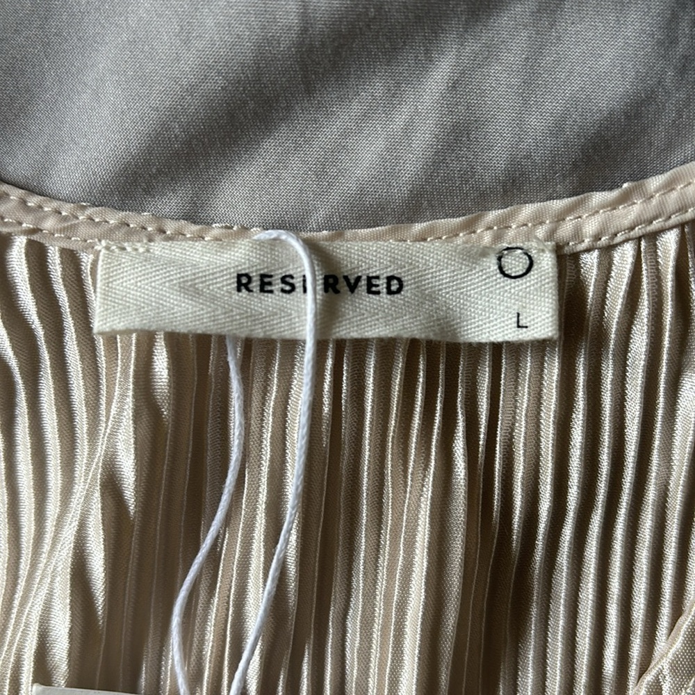 Reserved Top - Picture 4 of 4